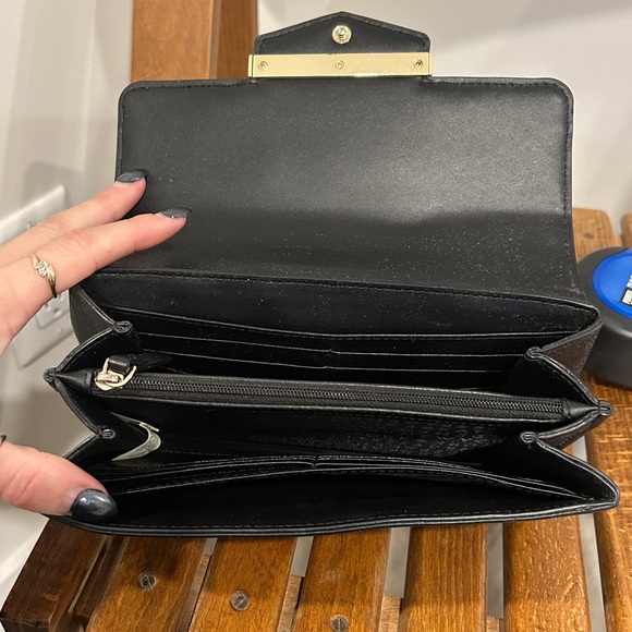 Kate Spade Black Leather Wallet - Picture 8 of 16